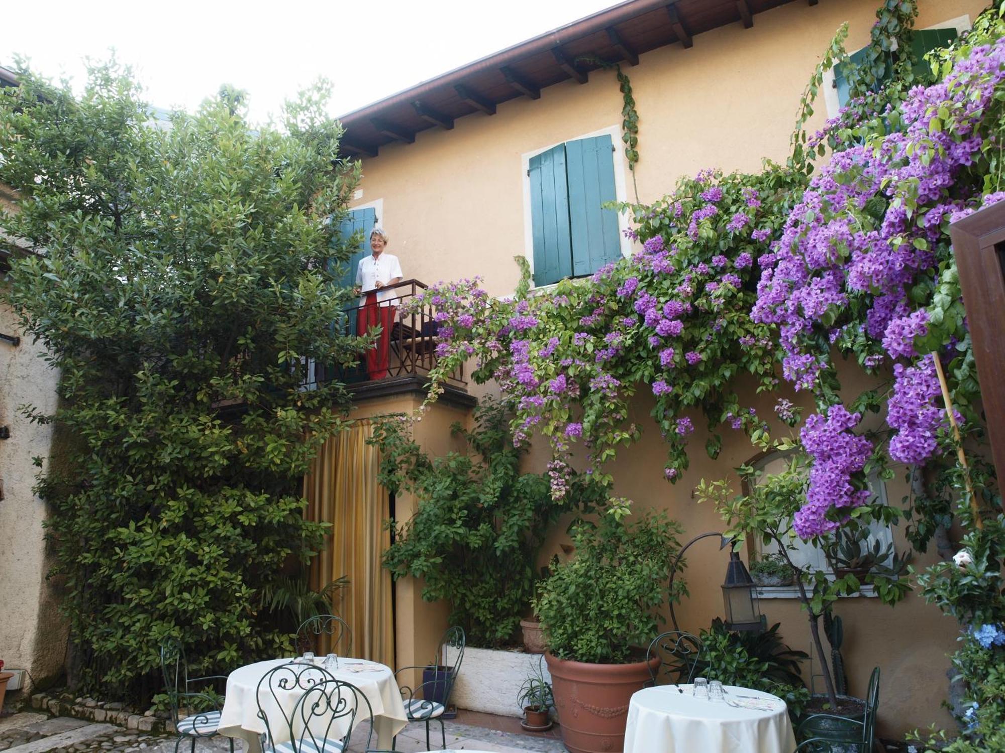 Hotel San Filis San Felice del Benaco Eksteriør bilde