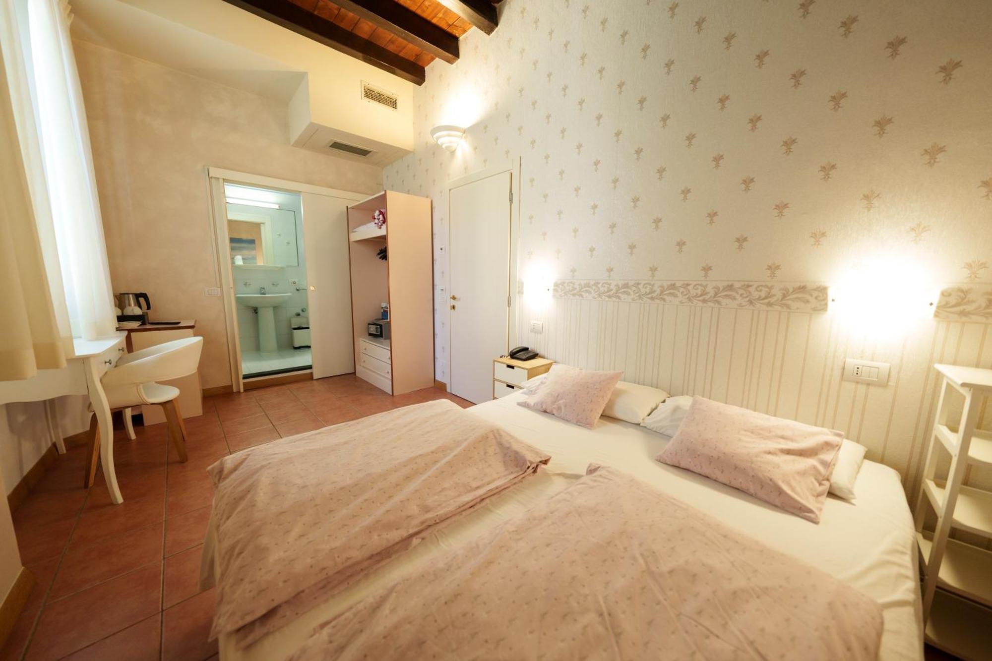 Hotel San Filis San Felice del Benaco Eksteriør bilde